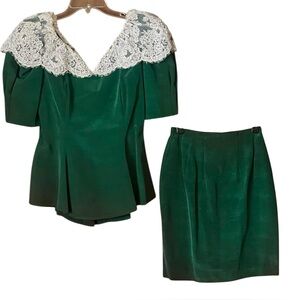 Vintage Watters & Watters feminine Puffed Lace adorned sleeves skirt set.size 8